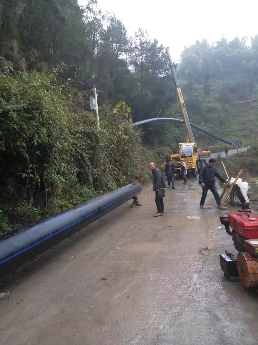 現(xiàn)場(chǎng)施工2