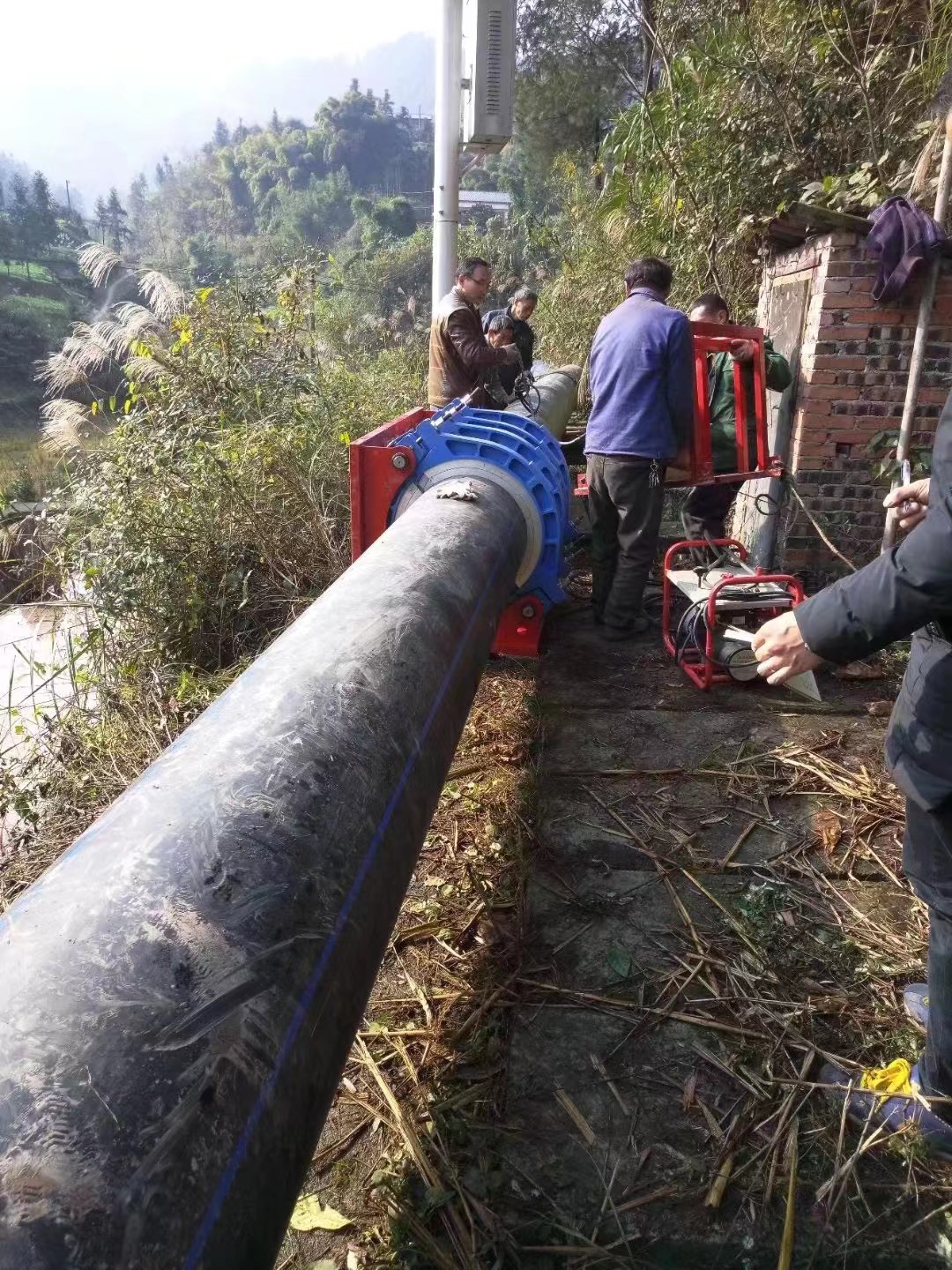 現(xiàn)場(chǎng)施工3